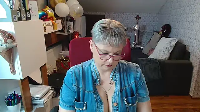 แชท XXX สดของ bigtits4you