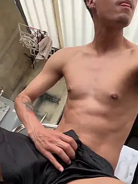 TavoHot_ Chat XXX in diretta