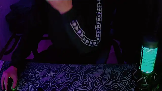 xXxHARDPORNxXx Adlı Modelin Canlı XXX Sohbeti