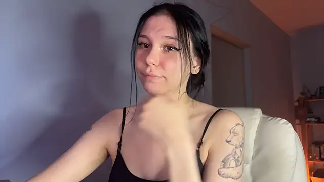 pinkdolly18 élő XXX-chatje