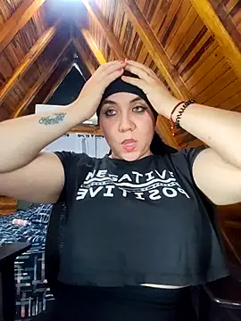 Chat +18 de AmbarBurhan ao vivo