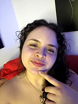 SeleneLuminari8's Live XXX Chat