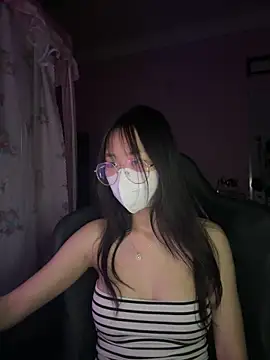 Emely-lysea's Live XXX Chat