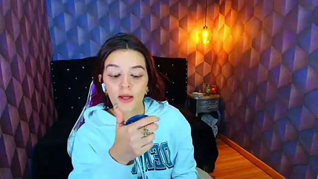 LiaHarryis live XXX chat