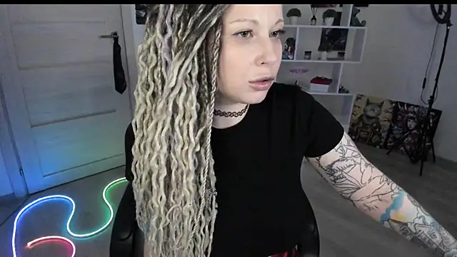 HoneySallyMoore Chat XXX in diretta