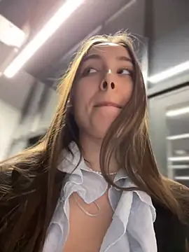 ICrazyOneIRL Live XXX-Chat