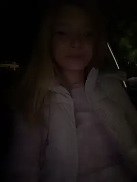 XXX chat uživo modela AnastasiaAniess