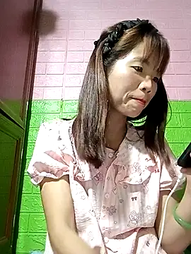 AmyLinee01 现场XXX聊天