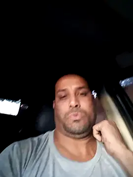 hecwil8 Show in webcam