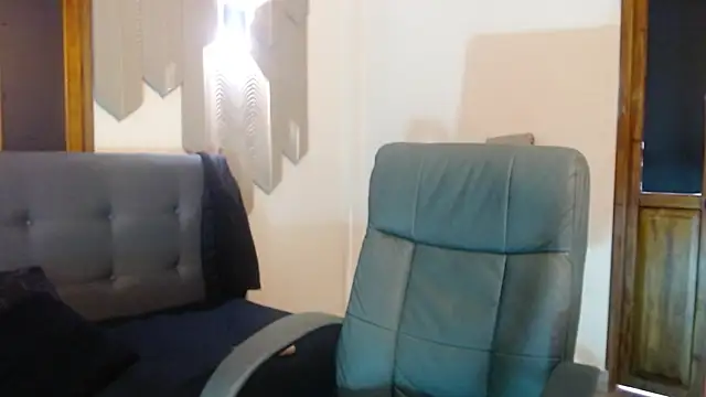 mia_coral1's Live XXX Chat