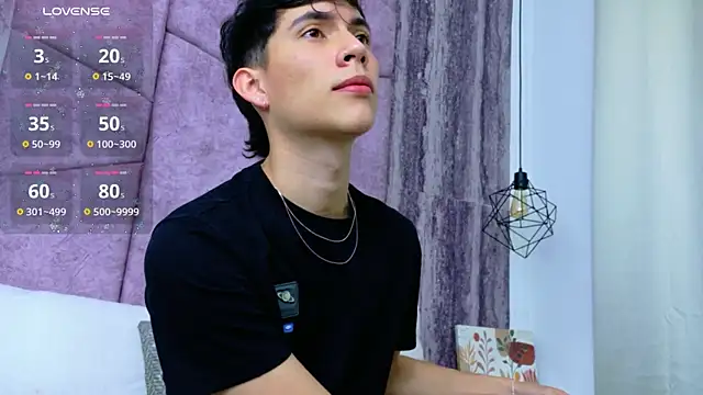 AronTawers Webcamshow