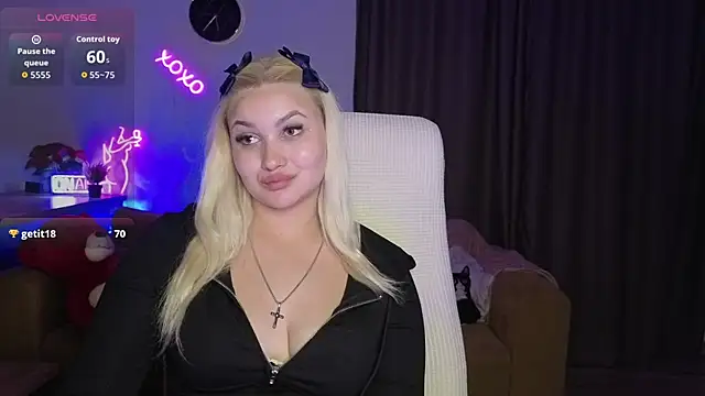 adrelaxina's Live XXX Chat