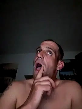 Codymc89 লাইভ XXX চ্যাট