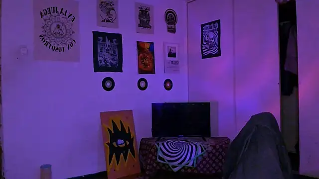 alex_one888n Live XXX chat