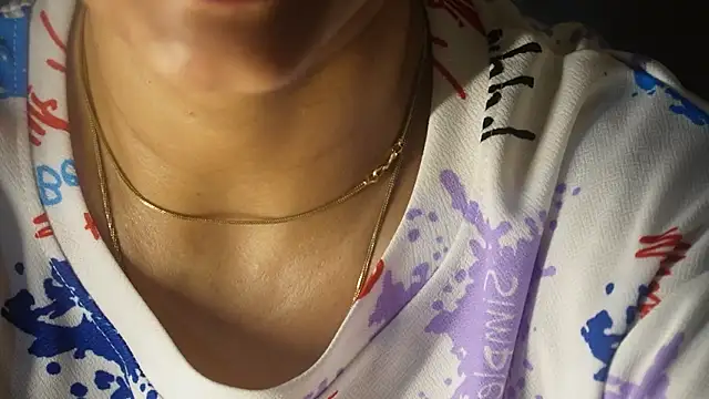 Chat XXX en directo de -AyeshaSinghania-