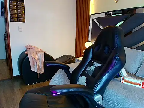 Kittie_Vixen Webcam Show