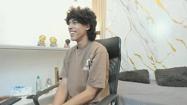 Zayn_Fox32 Webcam-Show