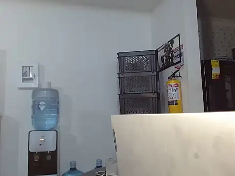 AliceSmity_ live XXX chat