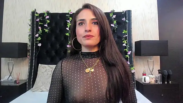 Show modela MeganNightt na web-kameri