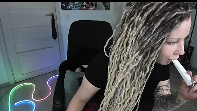 دردشة HoneySallyMoore الجنسية المباشرة