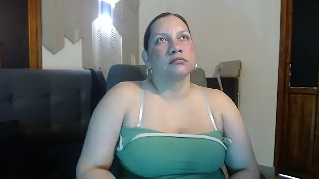 mia_coral1 Chat XXX live