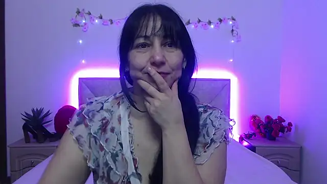 LiluGrants – Live XXX-chat