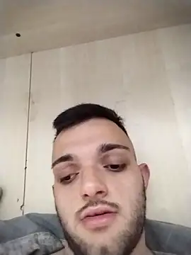 Francescodicristina44 Show Webcam