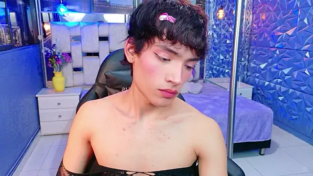 AlecciaNova Show Webcam