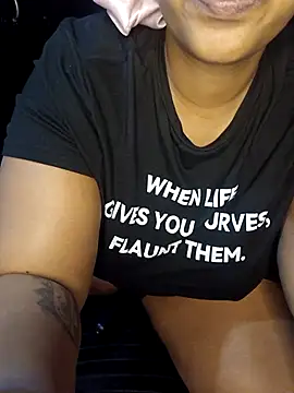 Chat XXX en directo de CURVEYDOLLXX