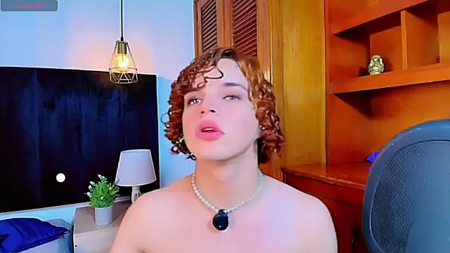 Skyee_angel live XXX chat