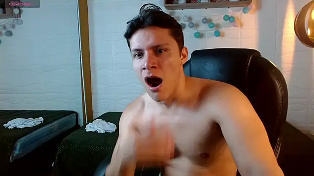 Zayn_clausen Show Webcam