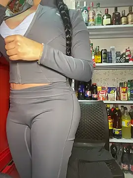 Sara_funのライブXXXチャット