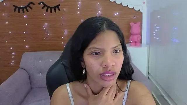 emily_smith_t 라이브 XXX 채팅