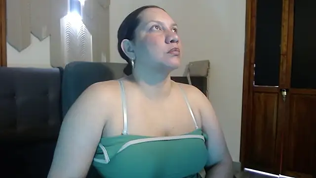 mia_coral1 Live XXX Chat