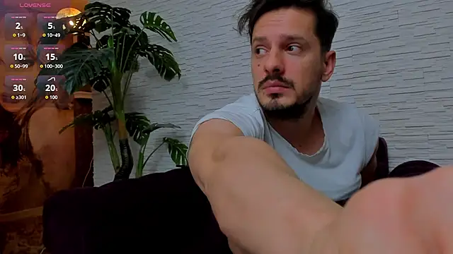 mrfitu's Webcam Show