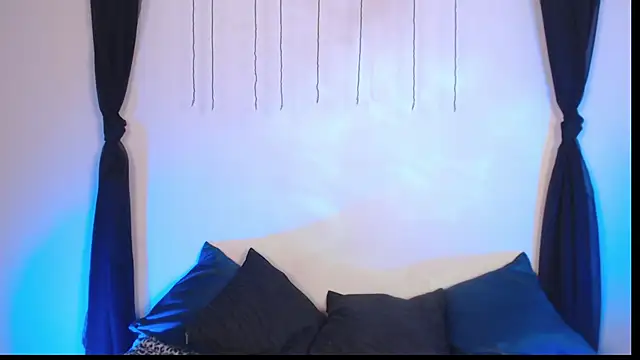 Agatha_Tenebris' Live XXX Chat