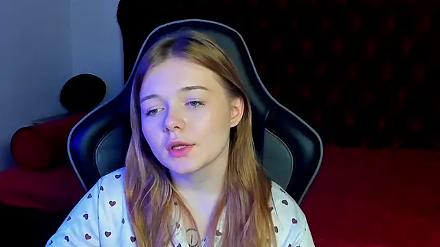 ElinaVale Adlı Modelin Web Kamerası Şovu