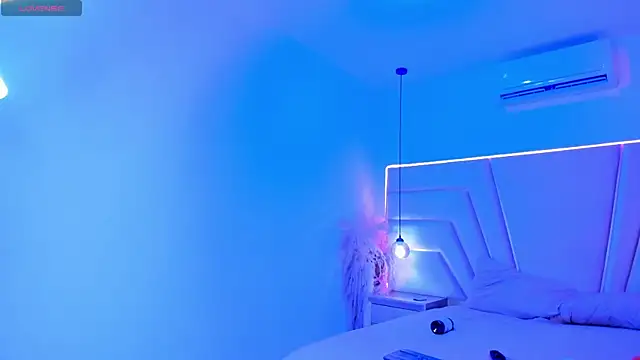 SamyBrownn Webcam Show