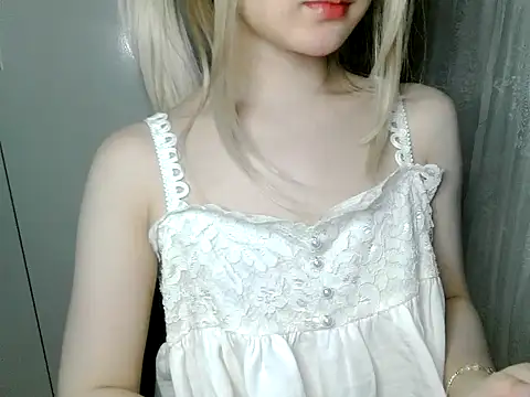 _Shizukaa_ Pertunjukan Webcam