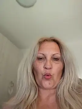 دردشة Divineblond الجنسية المباشرة