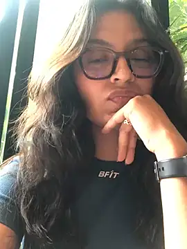 Gia_Mazzon Chat XXX live