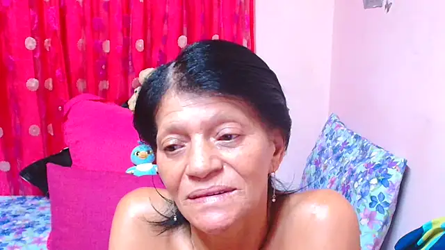 Show de SLUTTYROXY na webcam