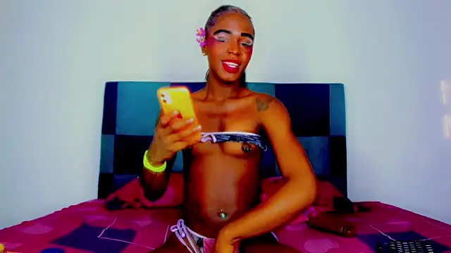 laaura_dolll's Live XXX Chat