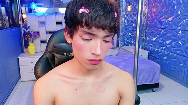 AlecciaNova's Live XXX Chat