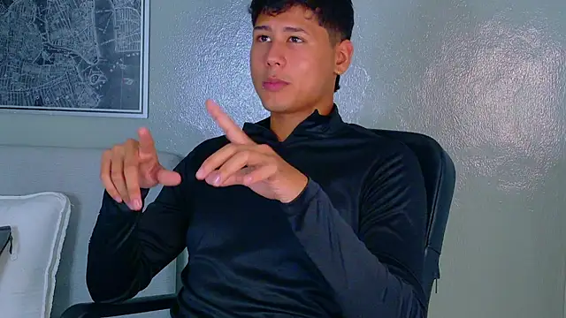 Pokazy przed kamerką – Raiden_boyy