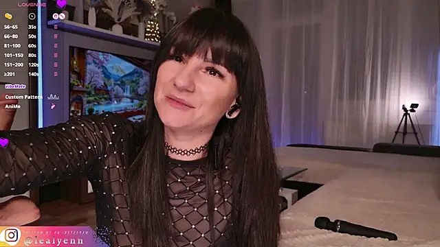 LeaLyenn – Naživo XXX chat