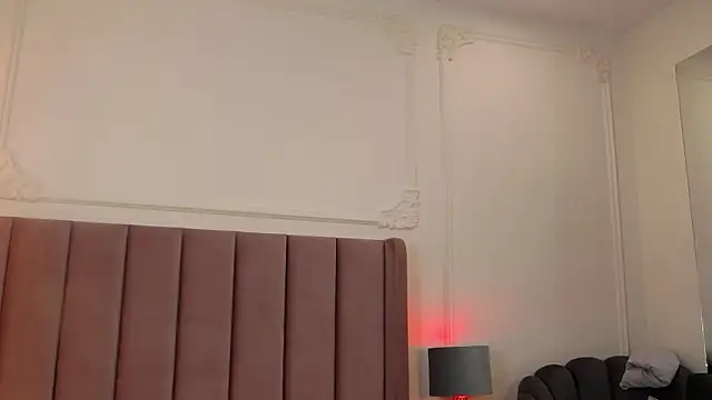 Živý XXX chat LiaTrainor