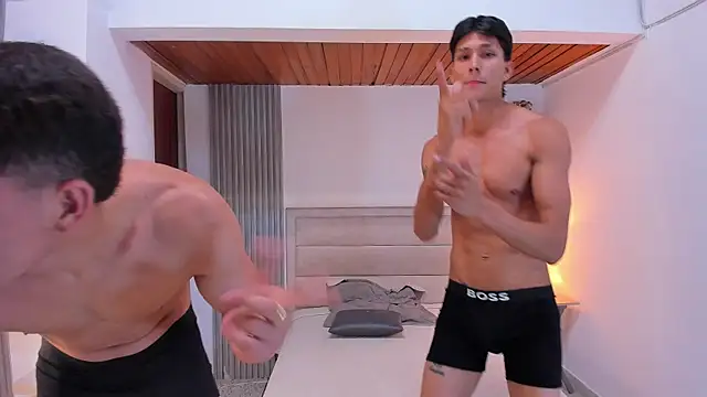 Show de CurvyGirls_w na webcam