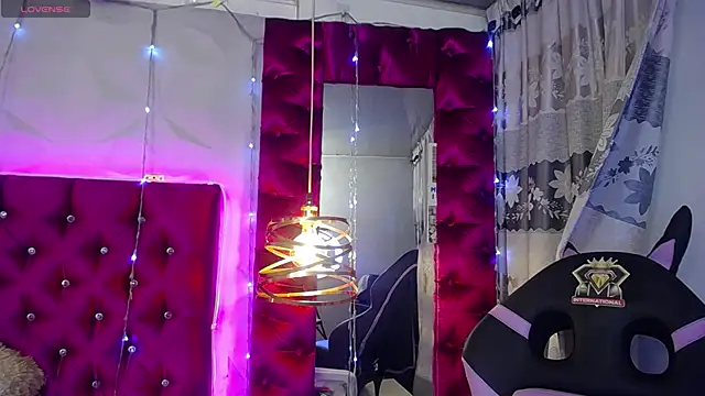 Fire-fergie – webcam-show