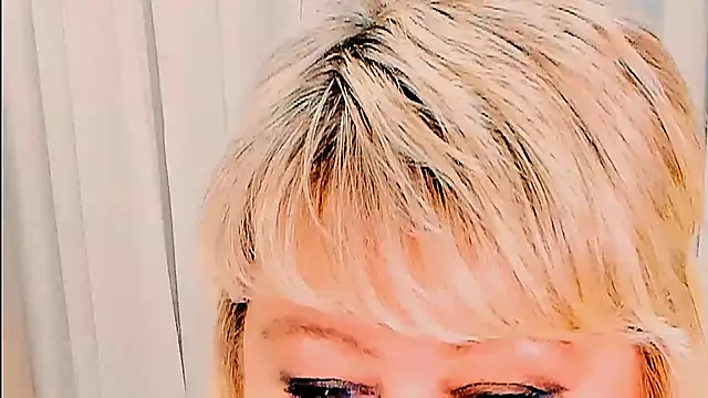 Webkamerová show BIGTITSBBW